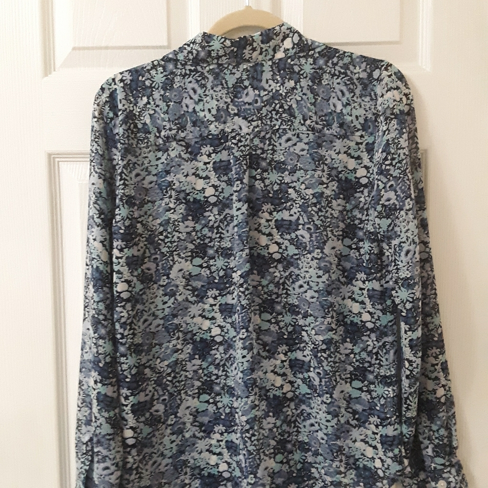 Ann Taylor LOFT Size S Long Sleeve Floral Top - Picture 4 of 9